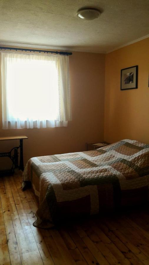 Viesu Nams Klanas Hotel Engure Bagian luar foto